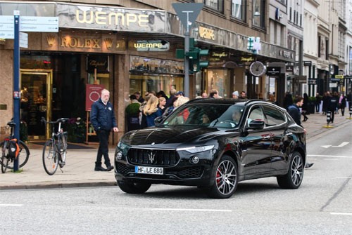 suv-cong-cu-kiem-tien-cua-cac-hang-xe-sang-1