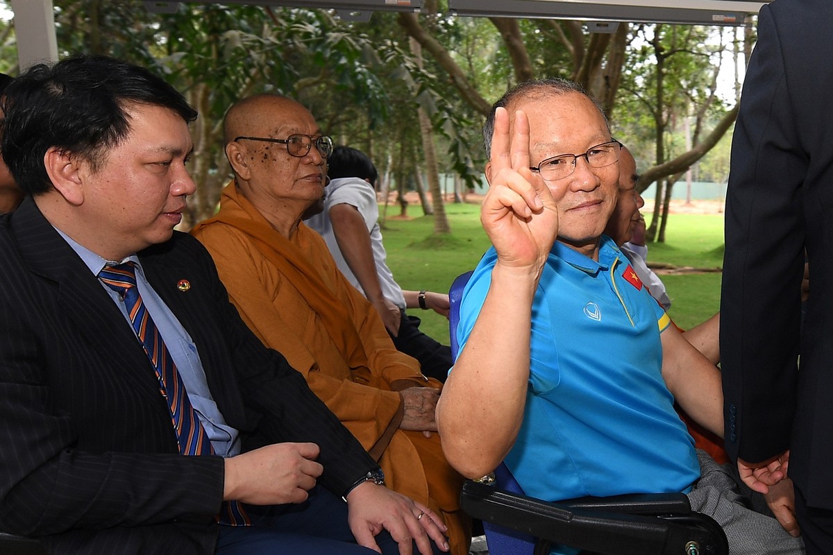 Ông Park Hang Seo tới Phú Quốc nghỉ dưỡng tại JW Marriott Phu Quoc Emerald Bay ảnh 3