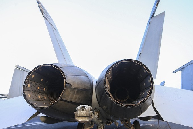 Dàn tiêm kích trên tàu sân bay của Hải quân Mỹ ảnh 6