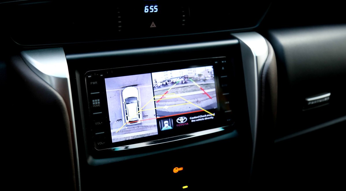 Toyota Fortuner cũ giá 1,2 tỷ - đắt hơn xe mới tại Việt Nam ảnh 7