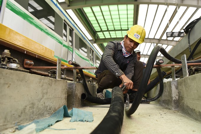 Nhà thầu tăng thêm công nhân cho dự án đường sắt Cát Linh - Hà Đông