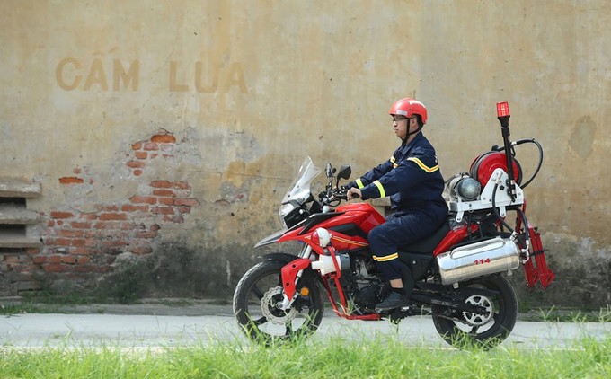 Dàn môtô đặc chủng của cảnh sát chữa cháy Việt Nam ảnh 10