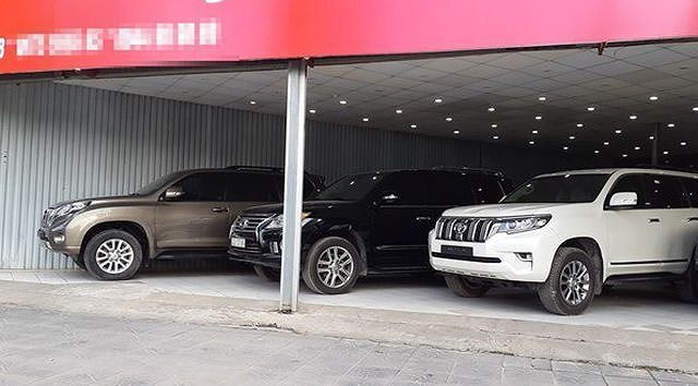 Dân buôn xe cũ "ngậm đắng", lỗ tiền triệu mỗi ngày vì xe mới giảm giá đồng loạt ảnh 1