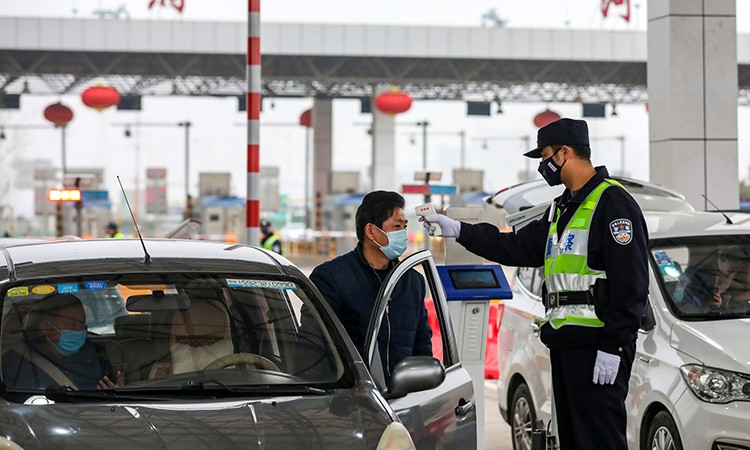 Dịch viêm phổi Vũ Hán đe doạ kinh tế Trung Quốc ảnh 1