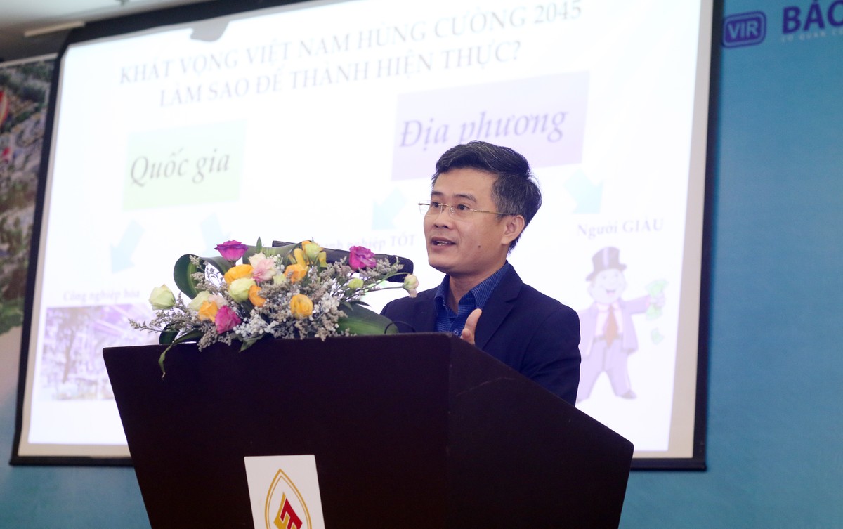 Ông Đỗ Thiên Anh Tuấn trình bày tham luận tại Hội thảo - Ảnh: Lê Toàn Ông Đỗ Thiên Anh Tuấn trình bày tham luận tại Hội thảo - Ảnh: Lê Toàn