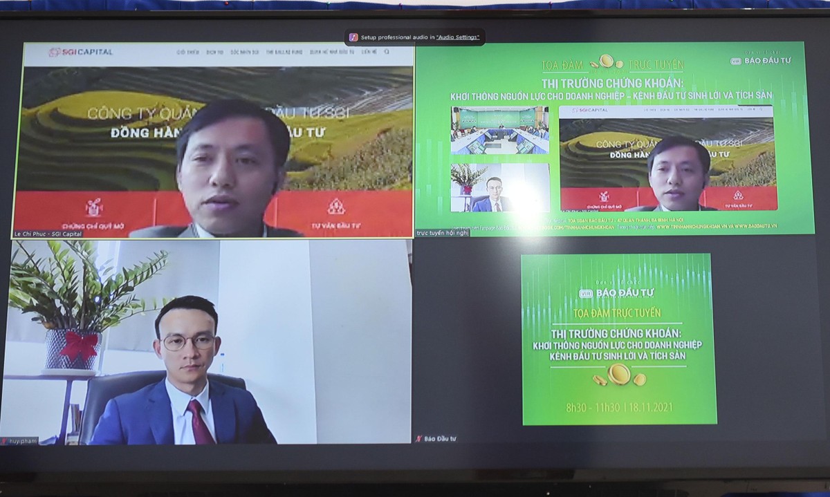 Ông Lê Chí Phúc, Tổng giám đốc SGI Capital (hàng trên) trao đổi tại Tọa đàm qua zoom.