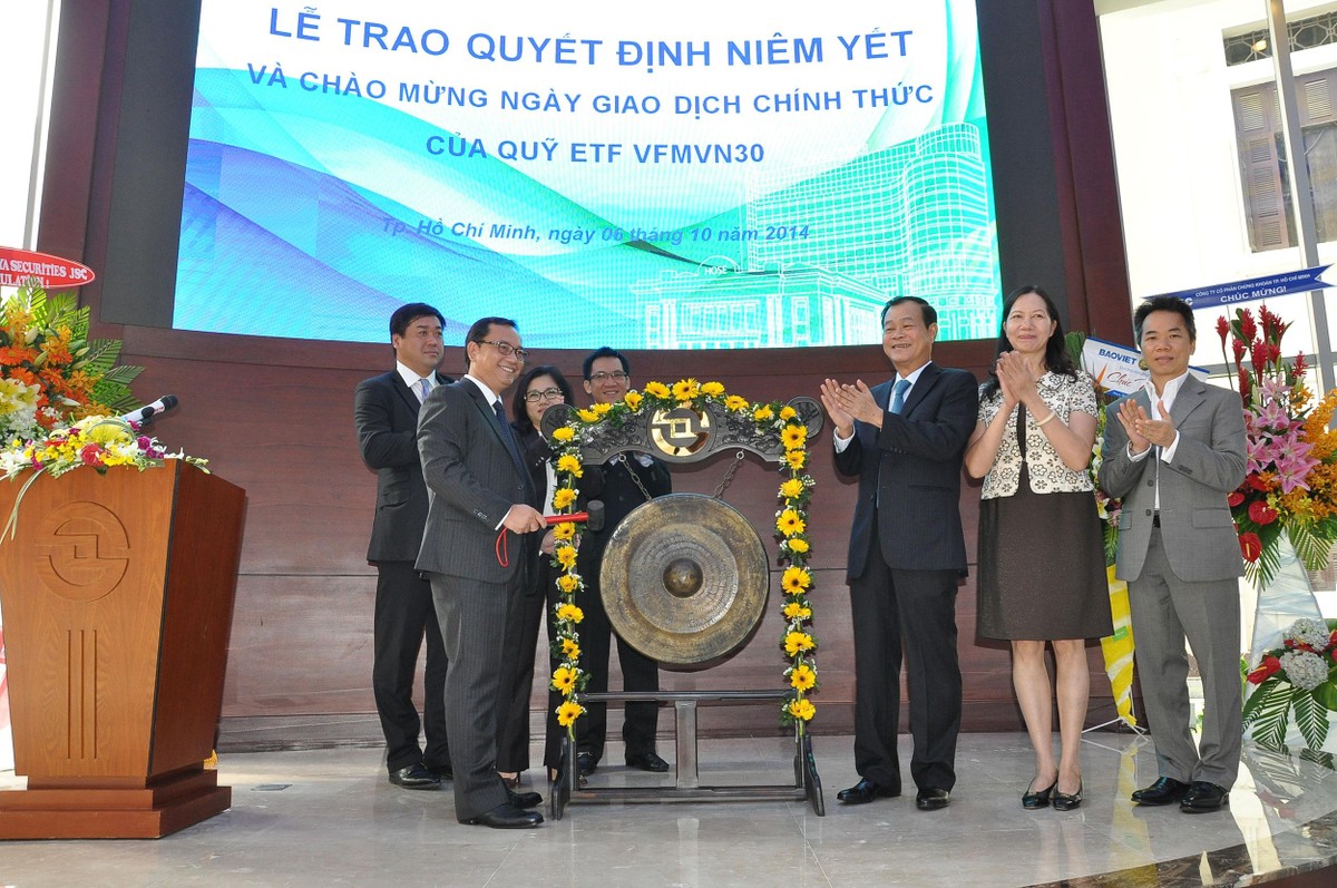 Quỹ ETF đầu tiền niêm yết trên HOSE ngày 6/10/2014