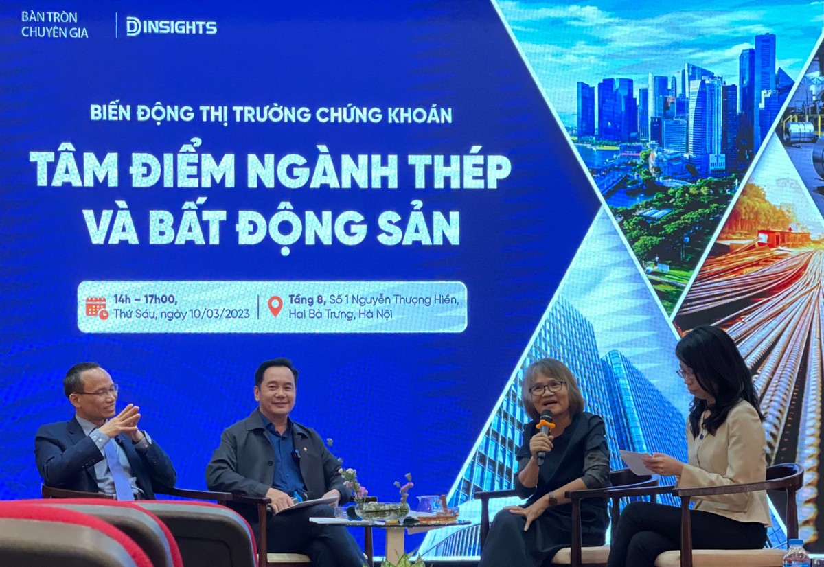 Các diễn giả trao đổi tại sự kiện.