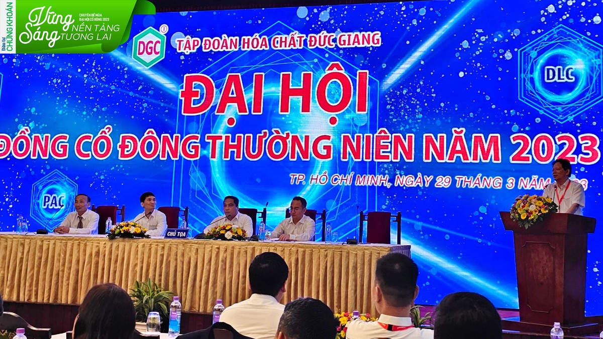 DGC có một năm kinh doanh bội thu, nên tại ĐHCĐ năm 2023, cổ đông muốn Công ty chia thêm cổ tức và đề nghị này đã được thông qua.