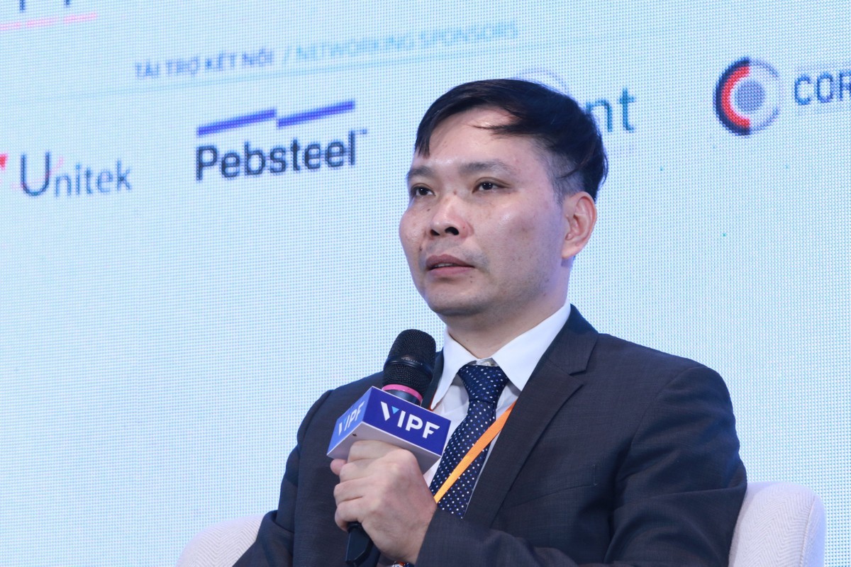 Ông Đỗ Văn Sử, Phó Cục trưởng Cục Đầu tư nước ngoài Bộ Kế hoạch và Đầu tư chia sẻ tại Diễn đàn. Ảnh: Lê Toàn Ông Đỗ Văn Sử, Phó Cục trưởng Cục Đầu tư nước ngoài Bộ Kế hoạch và Đầu tư chia sẻ tại Diễn đàn. Ảnh: Lê Toàn