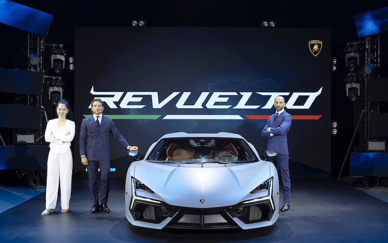 Khách hàng mua Lamborghini tại Việt Nam có tuổi đời bình quân trẻ hơn so với toàn cầu