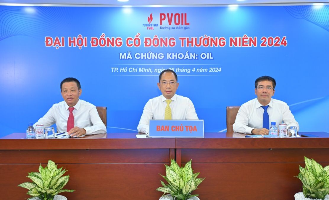 Ban chủ tọa Đại hội cổ đông PVOIL