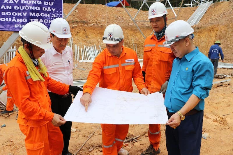 Trên công trường Đường dây 500 kV mạch 3