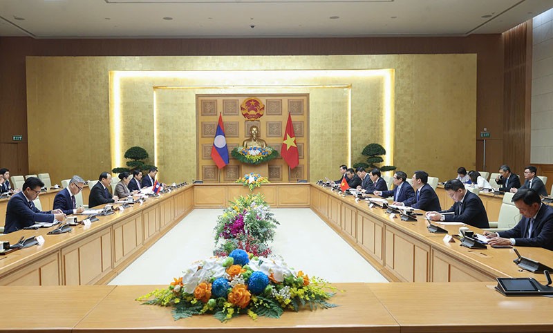 Thủ tướng Phạm Minh Chính hội đàm với Thủ tướng Lào Sonexay Siphandone.