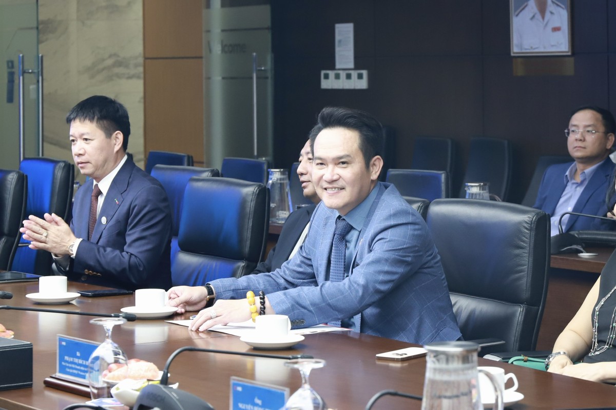 Ông Đặng Hồng Anh, Chủ tịch Hội Doanh nhân trẻ Việt Nam phát biểu tại sự kiện