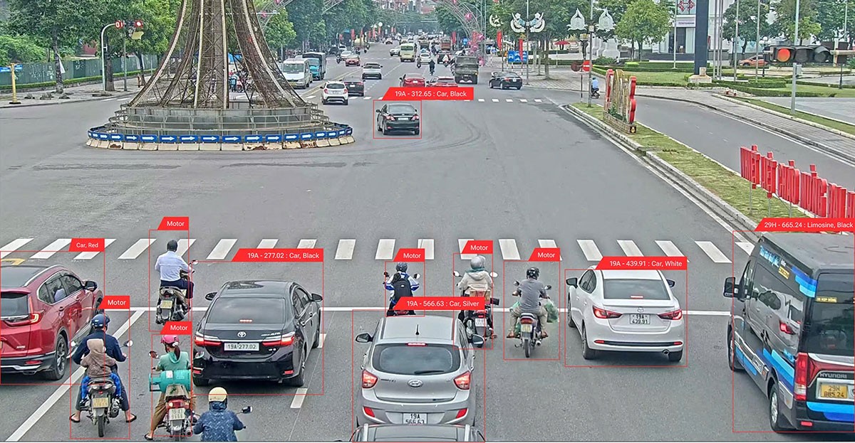 Camera AI của ELCOM đã được lắp đặt và triển khai trên nhiều tuyến đường nội đô và cao tốc tại Việt Nam. Ảnh: ELCOM