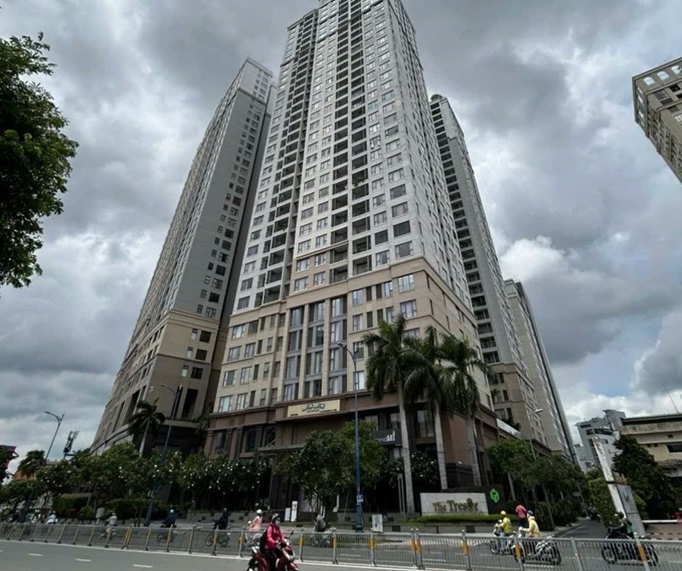 Khu đất tại địa chỉ số 39-39B Bến Vân Đồn, nay là tòa nhà chung cư của doanh nghiệp tư nhân