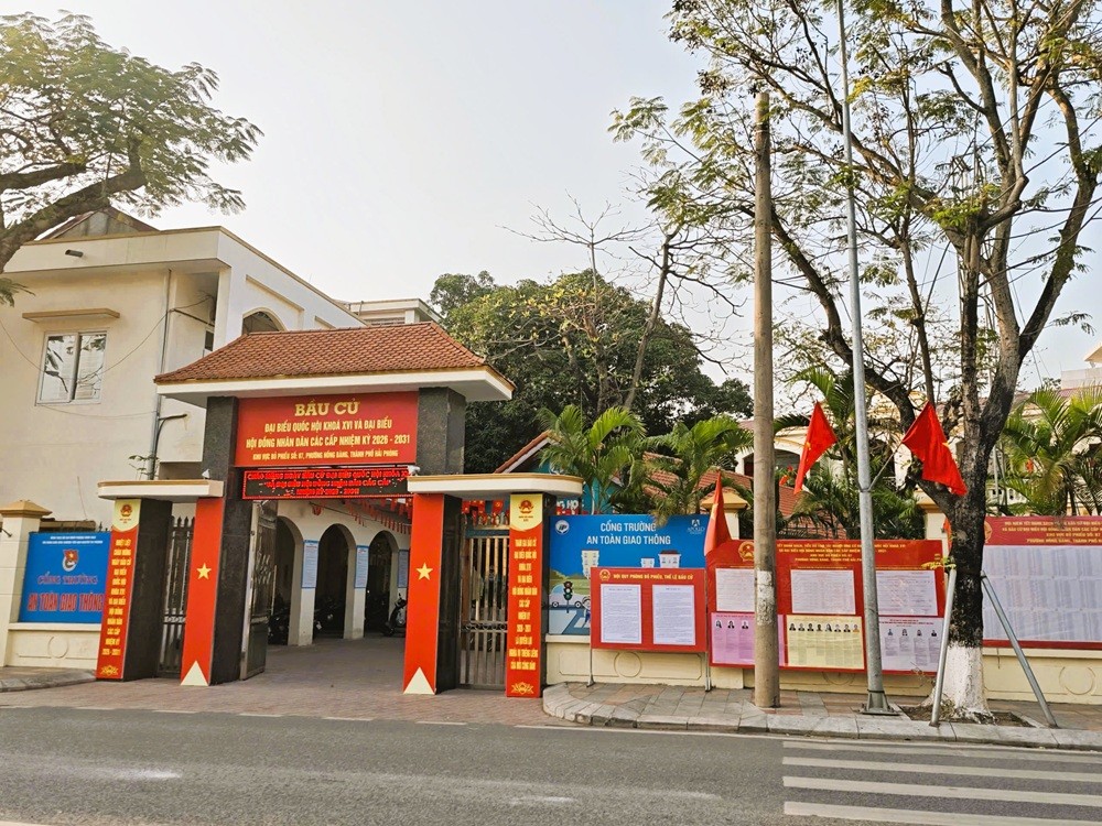 Điểm bầu cử tại Trường Tiểu học Nguyễn Tri Phương, phường Hồng Bàng. Ảnh: Thanh Sơn