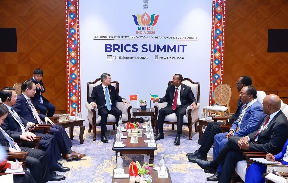 Thủ tướng Lê Minh Hưng gặp Thủ tướng Ethiopia Abiy Ahmed. Ảnh: Dương Giang/TTXVN.