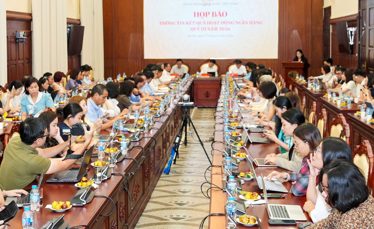 Toàn cảnh buổi họp báo