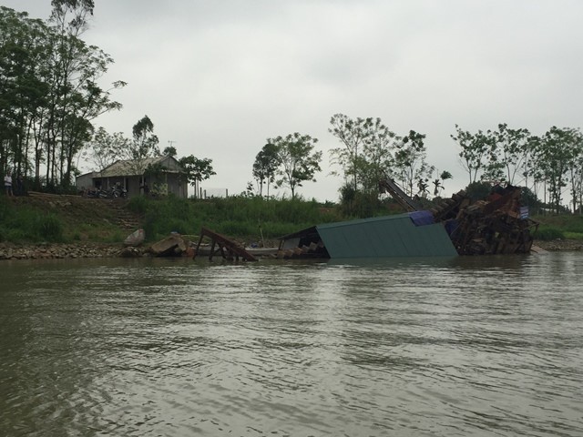 Xét xử vụ người dân đánh chìm tàu hút cát tại Lý Nhân (Hà Nam) ảnh 1