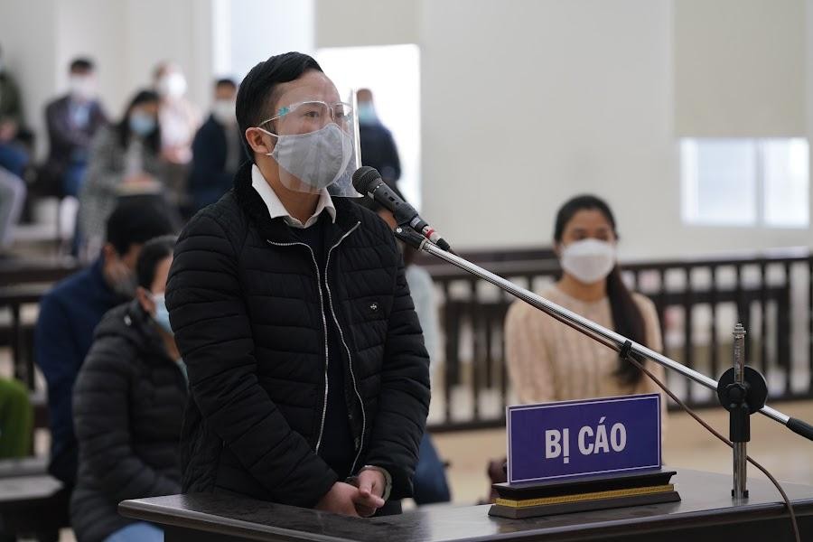 Bị cáo Hòa. Bị cáo Hòa.