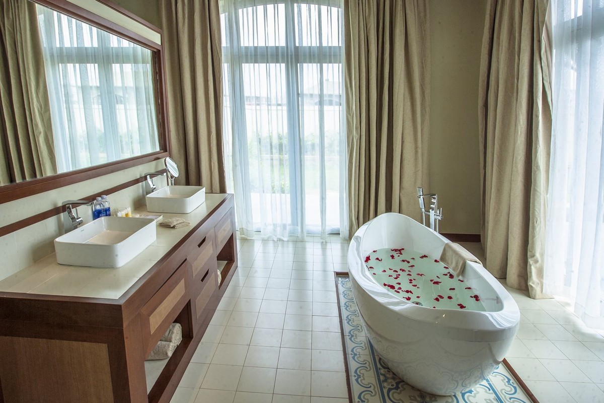 Lung linh biệt thự nghỉ dưỡng triệu đô tại Sầm Sơn ảnh 15