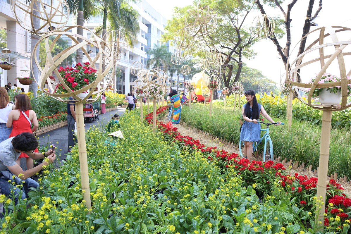 Người Sài Gòn háo hức với hội hoa xuân Phú Mỹ Hưng ảnh 7