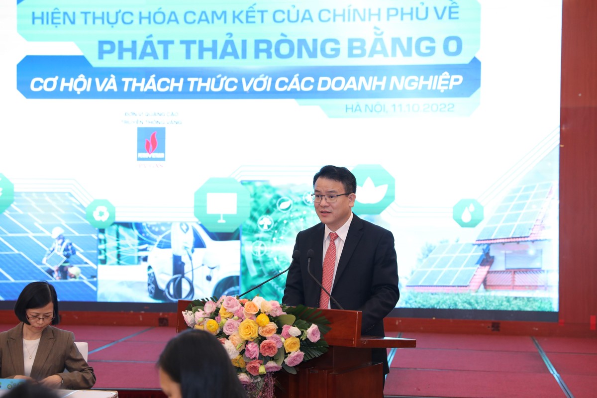 Ông Trần Quốc Phương, Thứ trưởng Bộ Kế hoạch và Đầu tư phát biểu khai mạc