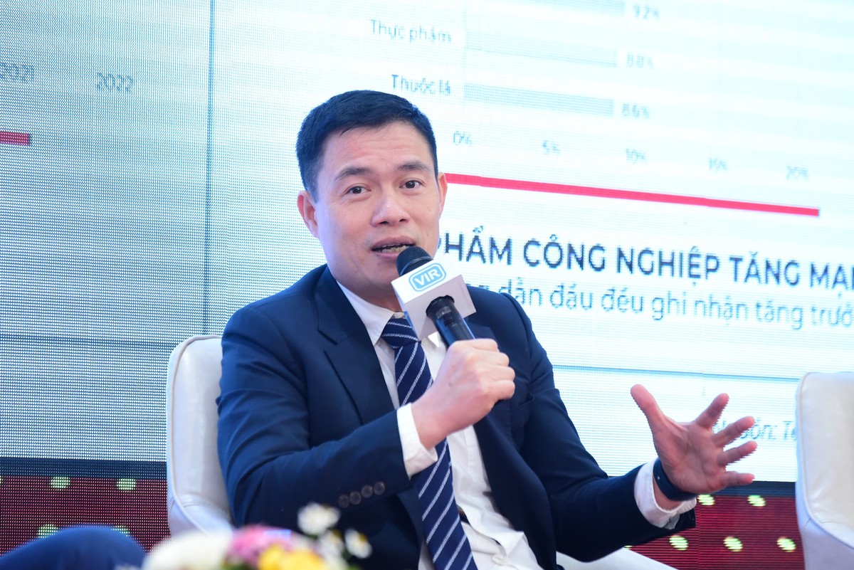 Ông Lê Đức Khánh, Giám đốc Phân tích - Giám đốc Phát triển năng lực đầu tư, Công ty CP Chứng khoán VPS