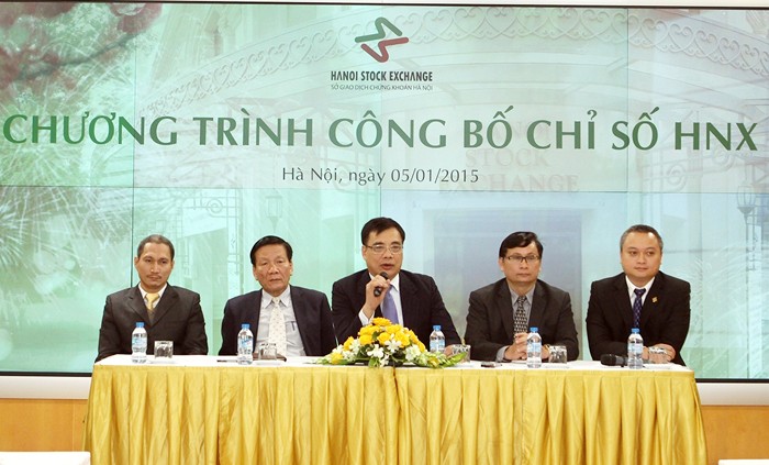 Chủ tịch UBCK Vũ Bằng: TTCK có nhiều cơ hội phát triển trong năm 2015 ảnh 1