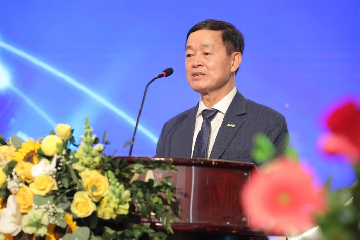 Thượng tướng Lê Hữu Đức,Chủ tịch HĐQT Ngân hàng TMCP Quân Đội (MB) phát biểu tại ĐHCĐ MB