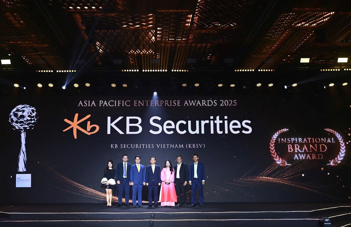 Các thành viên KBSV tham dự tại lễ trao giải