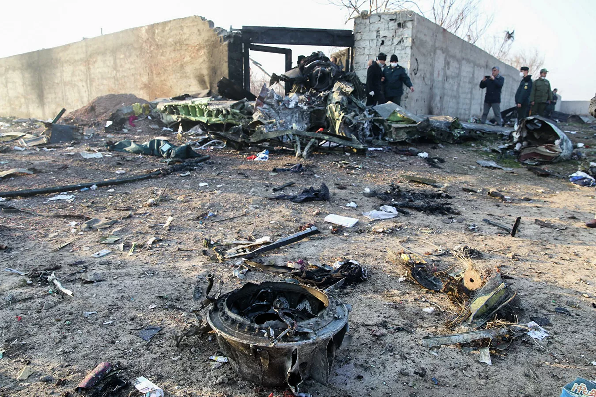 Hình ảnh hiện trường vụ máy bay Ukraine rơi ở Iran ảnh 5
