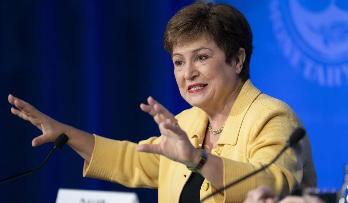 Kinh tế toàn cầu chuyển sang kịch bản tệ hơn, IMF cấp gói hỗ trợ khẩn cấp 50 tỷ USD ảnh 2