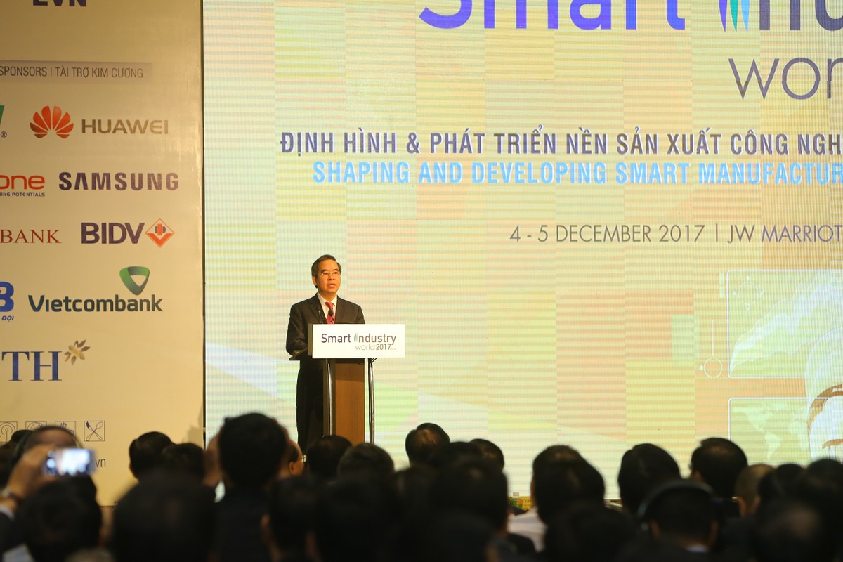 Thủ tướng Nguyễn Xuân Phúc: Phải có thái độ ứng xử cởi mở, sẵn sàng thử nghiệm những mô thức mới ảnh 1