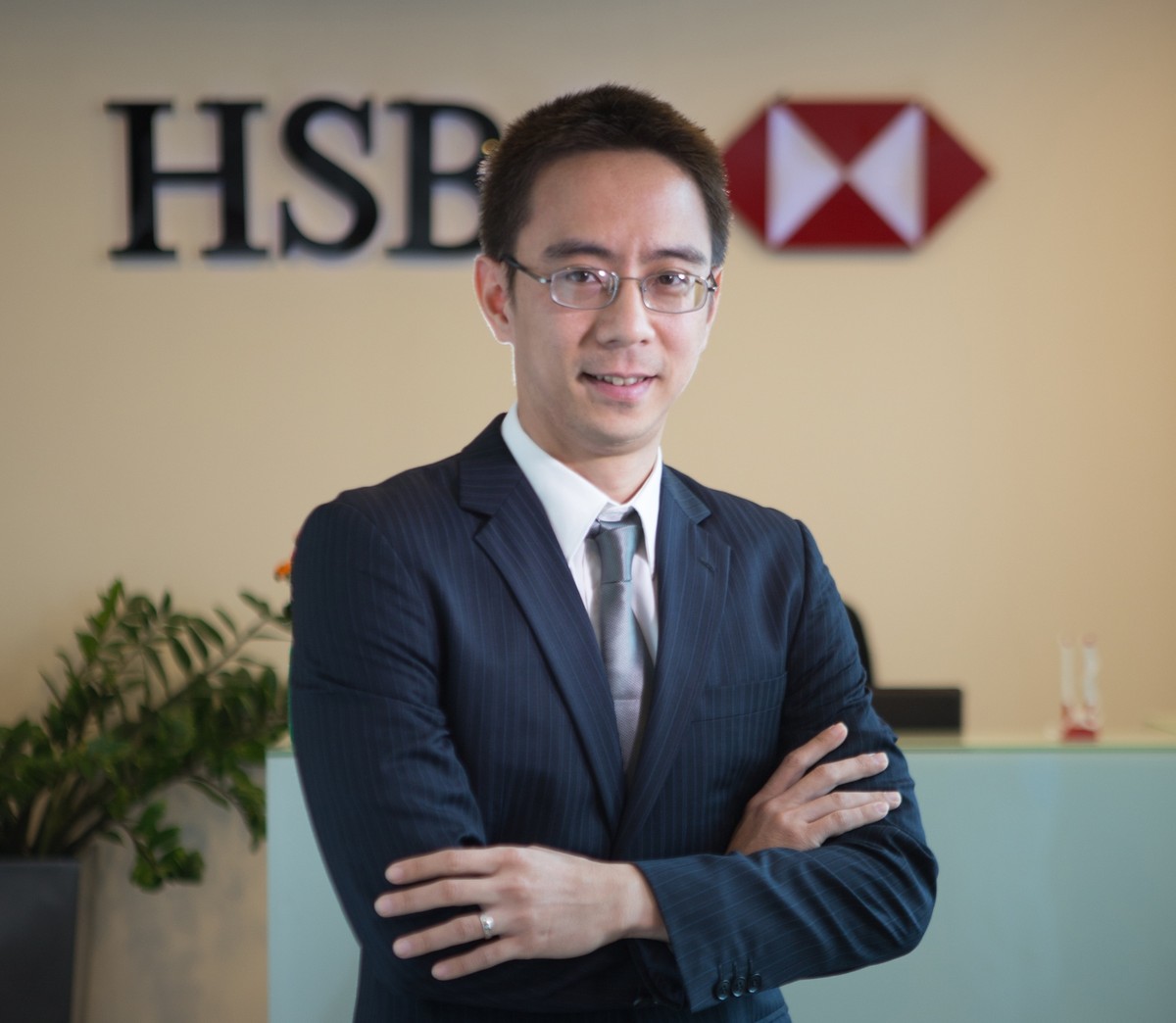 Chuyên gia HSBC: Đà giảm của VND vẫn nằm trong kịch bản có thể dự đoán được ảnh 1