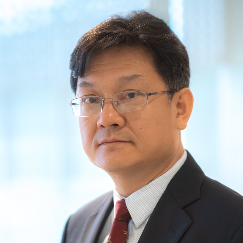 Để sản xuất 1 áo sơ mi, Mỹ tốn 7 USD, Ấn Độ là 0,5 USD, nhưng nếu dùng robot thì Mỹ vẫn thắng vì giá chỉ còn 0,4 USD ảnh 1