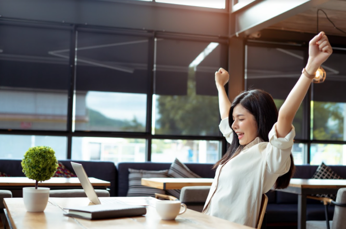 Phí duy trì gói này chỉ còn từ 10.000 đồng/tháng khi sở hữu tài khoản nhận lương của ngân hàng Vietcombank Phí duy trì gói này chỉ còn từ 10.000 đồng/tháng khi sở hữu tài khoản nhận lương của ngân hàng Vietcombank