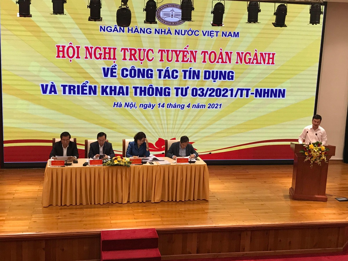 Ông Phạm Thanh Hà, Vụ trưởng Vụ Chính sách tiền tệ, NHNN phát biểu tại Hội nghị