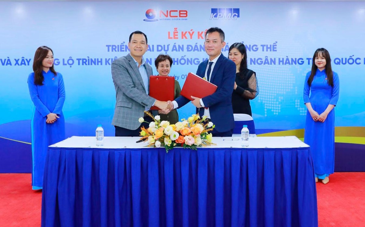 Đại diện NCB và KPMG ký kết triển khai dự án đánh giá tổng thể và xây dựng lộ trình kiện toàn hệ thống kiểm soát nội bộ tại NCB Đại diện NCB và KPMG ký kết triển khai dự án đánh giá tổng thể và xây dựng lộ trình kiện toàn hệ thống kiểm soát nội bộ tại NCB