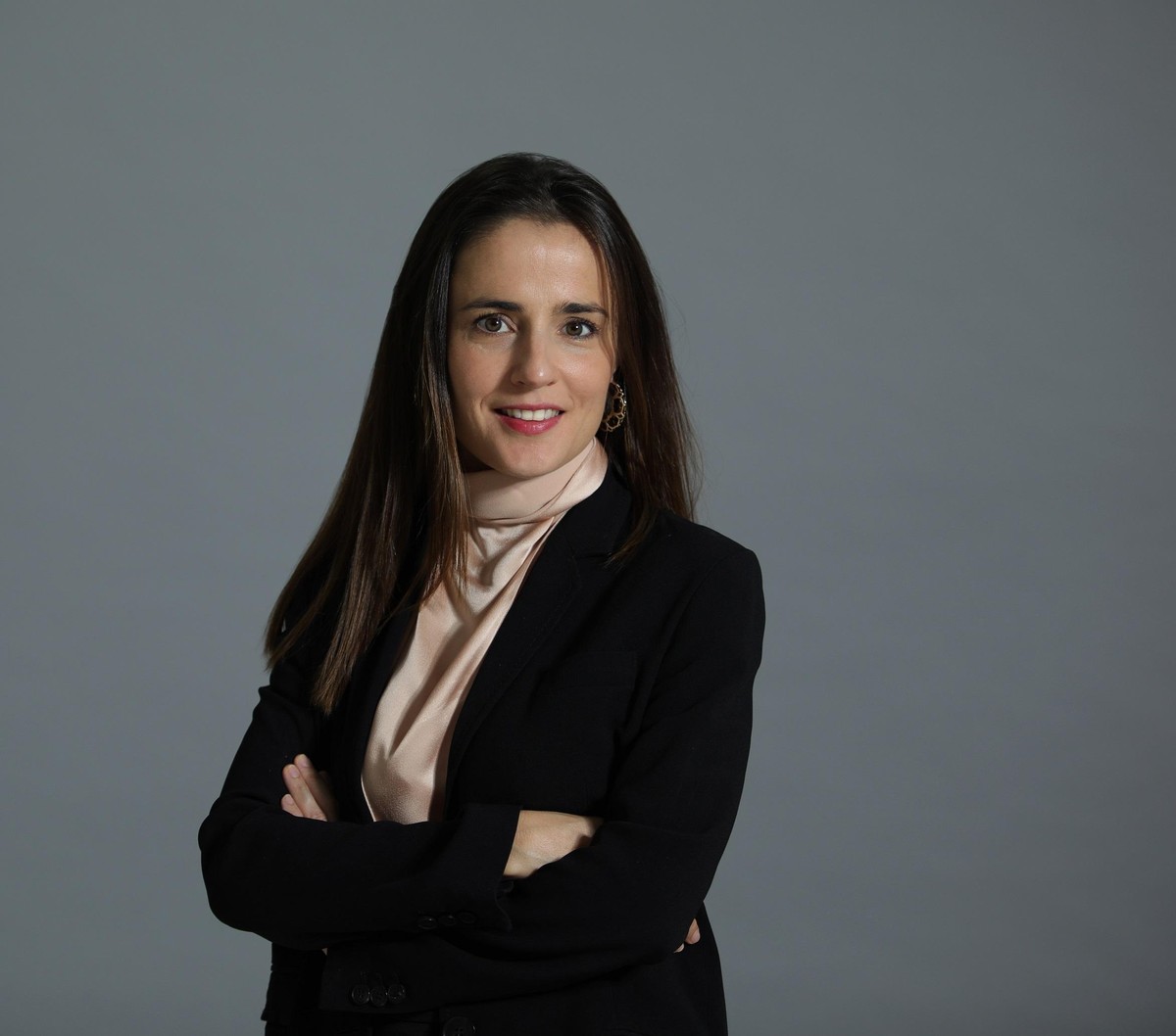 Bà Stephanie Betant – Giám đốc toàn quốc Khối Dịch vụ Ngân hàng doanh nghiệp, HSBC Việt Nam Bà Stephanie Betant – Giám đốc toàn quốc Khối Dịch vụ Ngân hàng doanh nghiệp, HSBC Việt Nam