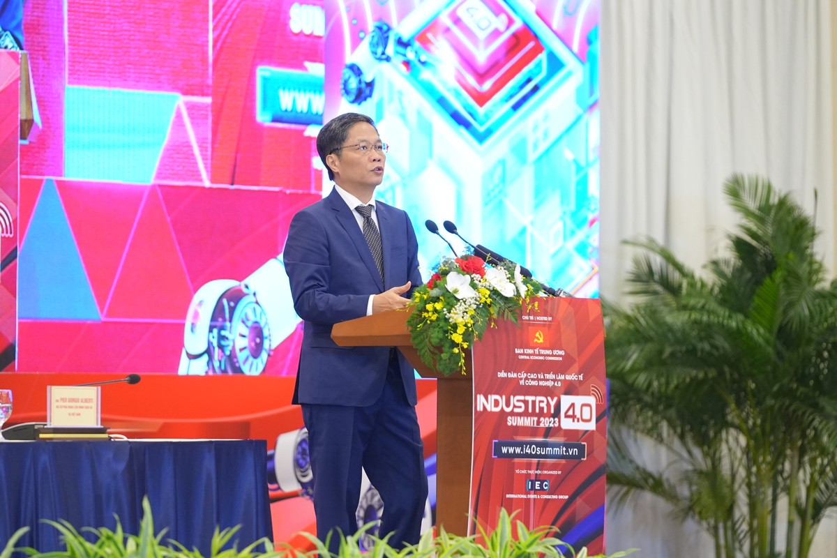 Ông Trần Tuấn Anh, Ủy viên Bộ Chính trị, Trưởng ban Kinh tế Trung ương