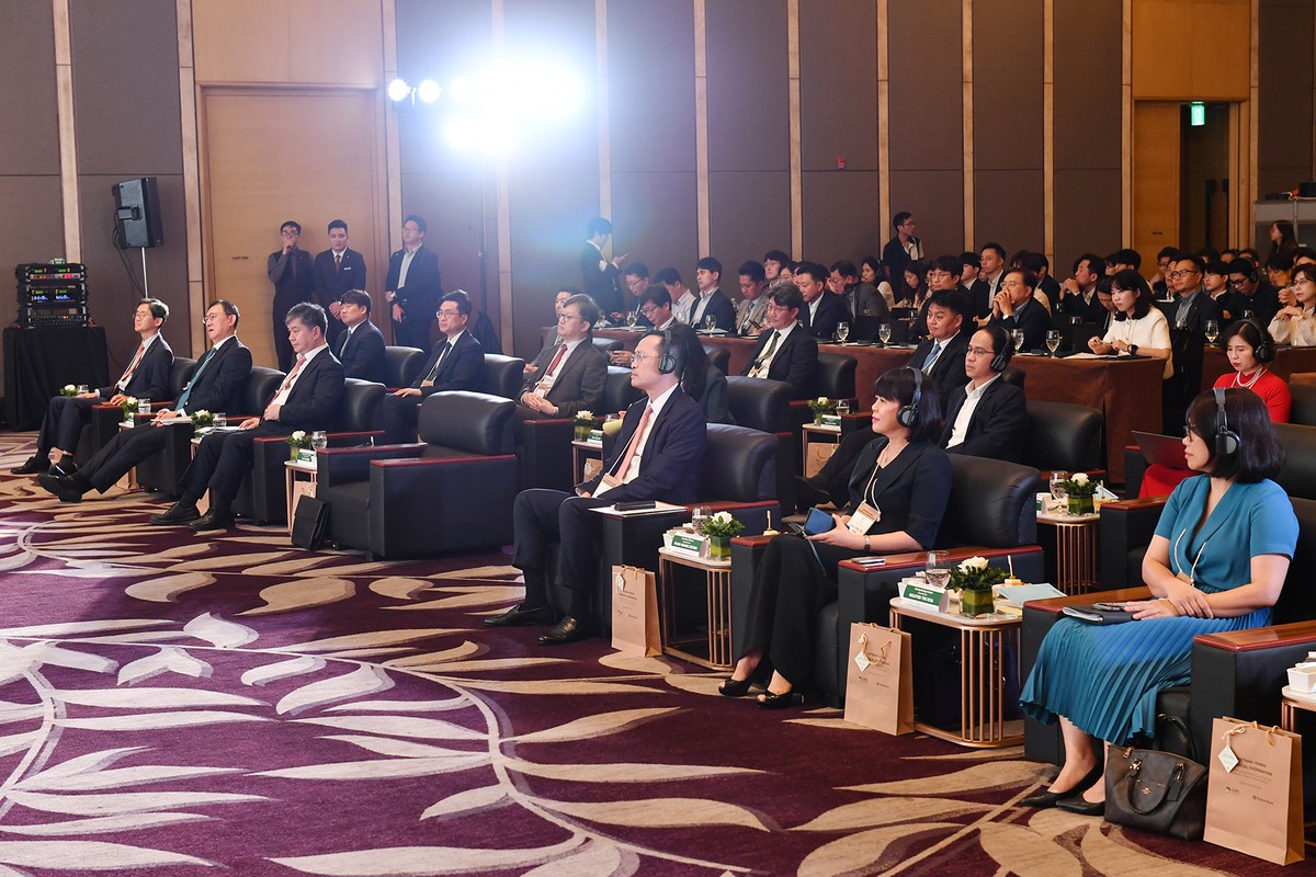 Toàn cảnh Hội trường