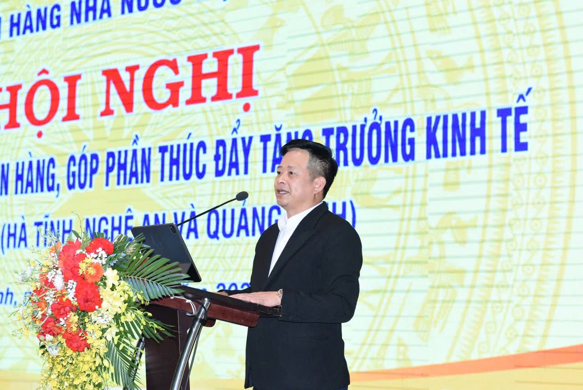 Ông Hoàng Minh Ngọc, Phó tổng giám đốc Agribank phát biểu tại Hội nghị
