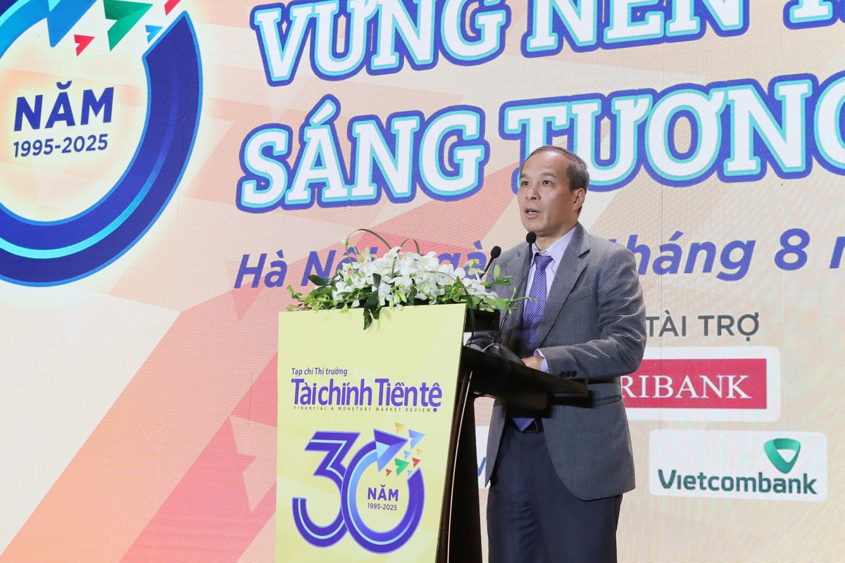 Ông Đoàn Thái Sơn, Phó Thống đốc NHNN phát biểu chỉ đạo tại sự kiện