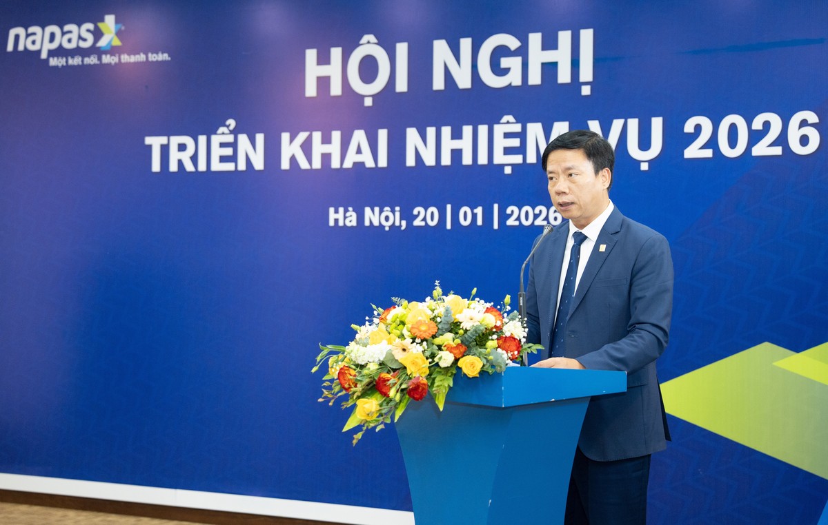 Ông Nguyễn Quang Minh, Tổng giám đốc NAPAS phát động phong trào thi đua hoàn thành nhiệm vụ năm 2026.