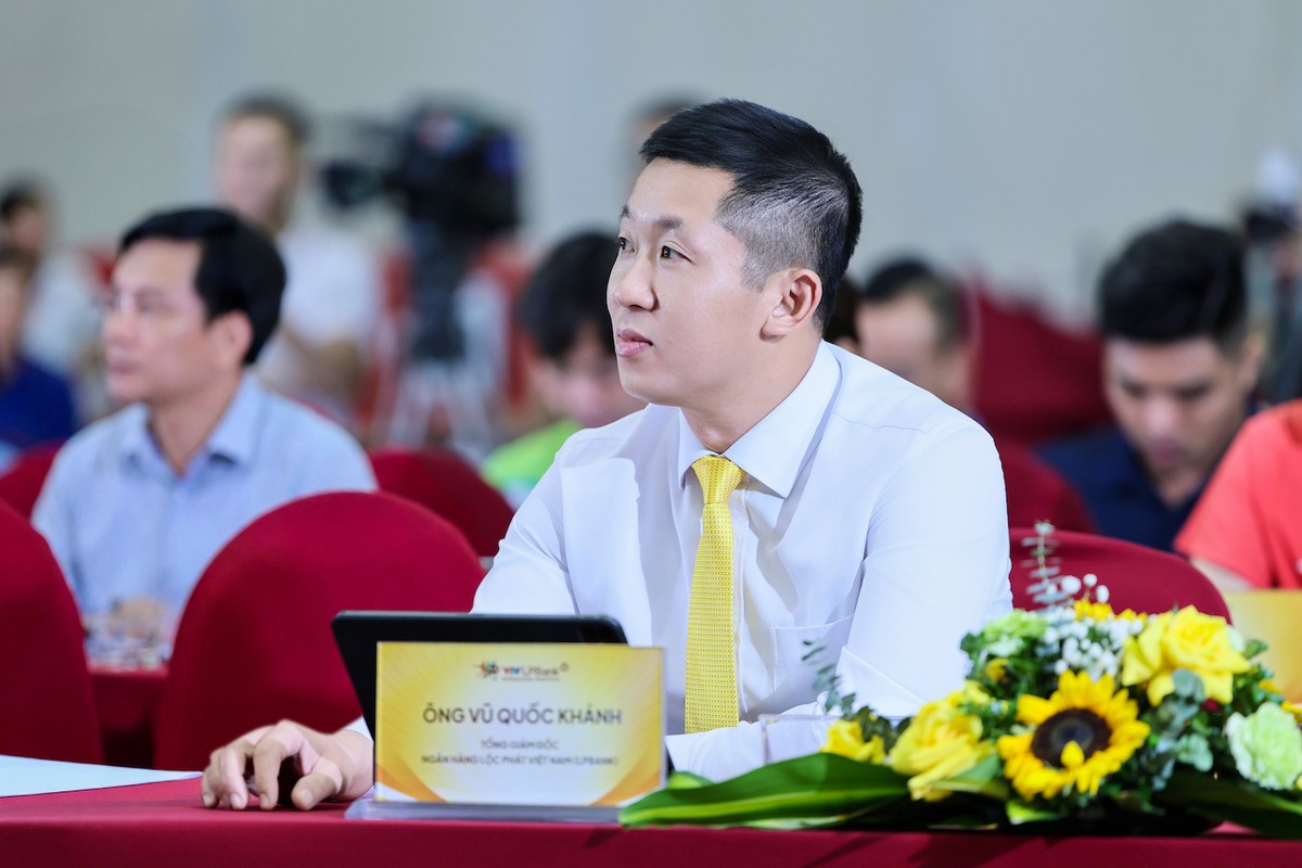 Ông Vũ Quốc Khánh, Tổng giám đốc LPBank Ông Vũ Quốc Khánh, Tổng giám đốc LPBank