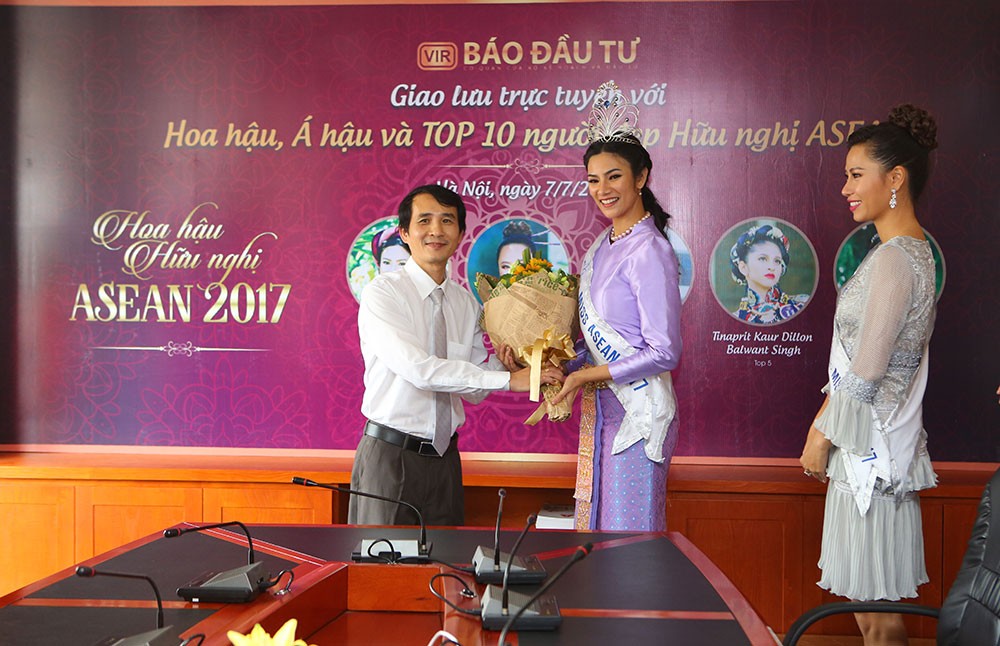 Hoa hậu, Á hậu và Top 10 Miss ASEAN Frendship 2017 giao lưu trực tuyến với độc giả Báo Đầu tư ảnh 53