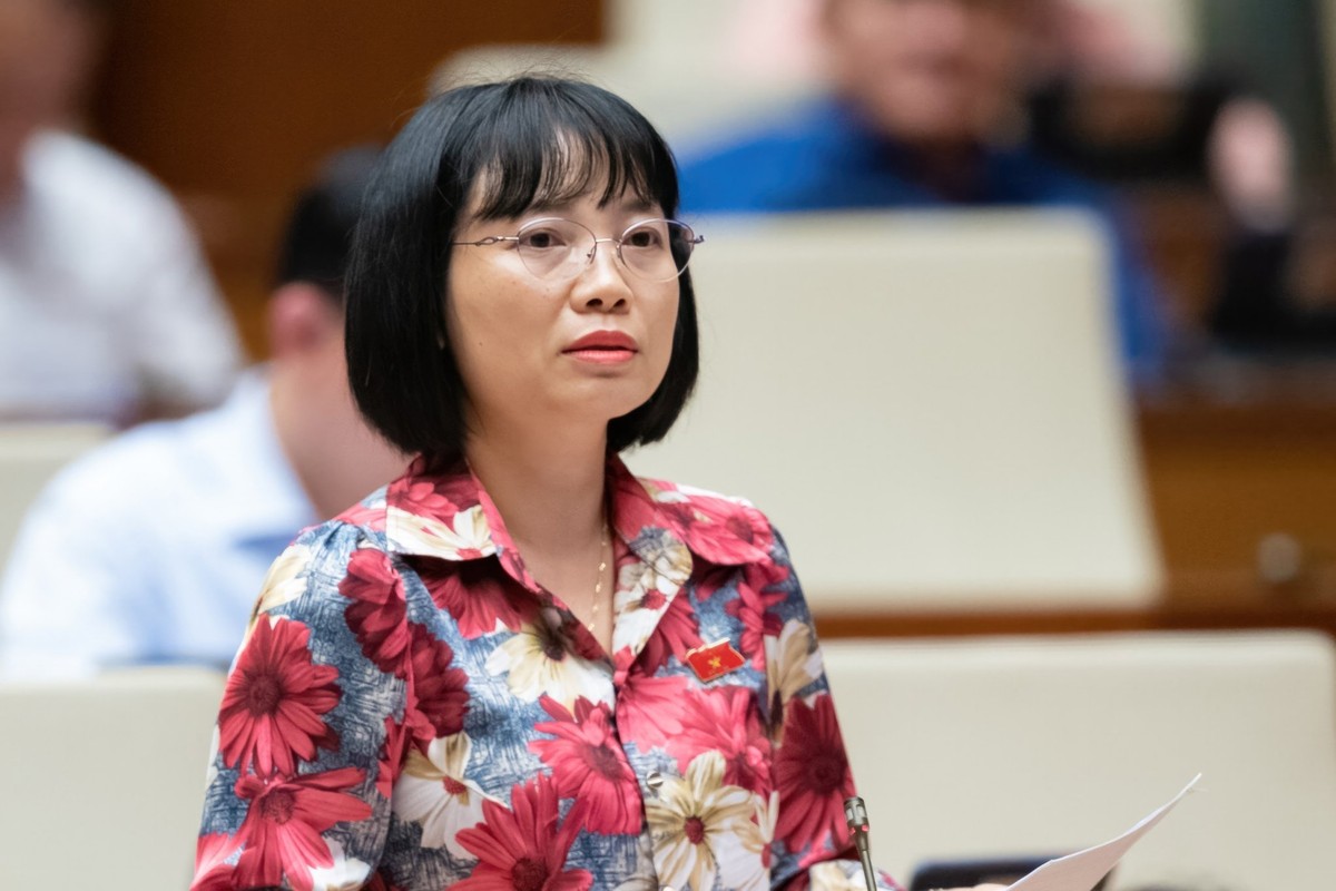 Đại biểu Nguyễn Thị Việt Nga (đoàn Hải Dương) đề nghị giảm VAT cho cả ngành ô tô